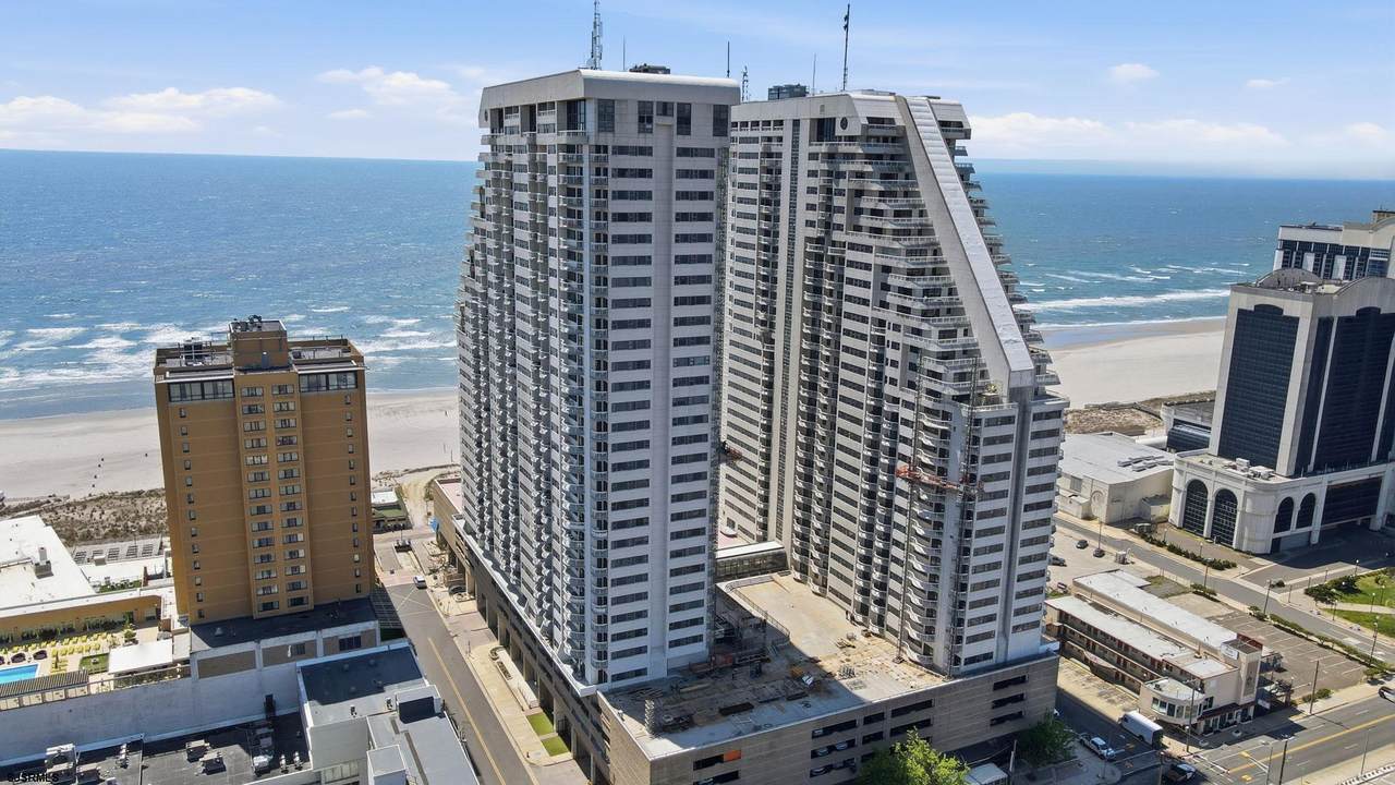 3101 Boardwalk - Photo 1