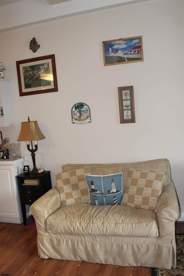 https://bt-photos.global.ssl.fastly.net/sjersey/1280_boomver_1_607955-2.jpg