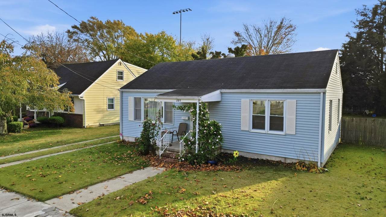 105 Edgewood - Photo 1