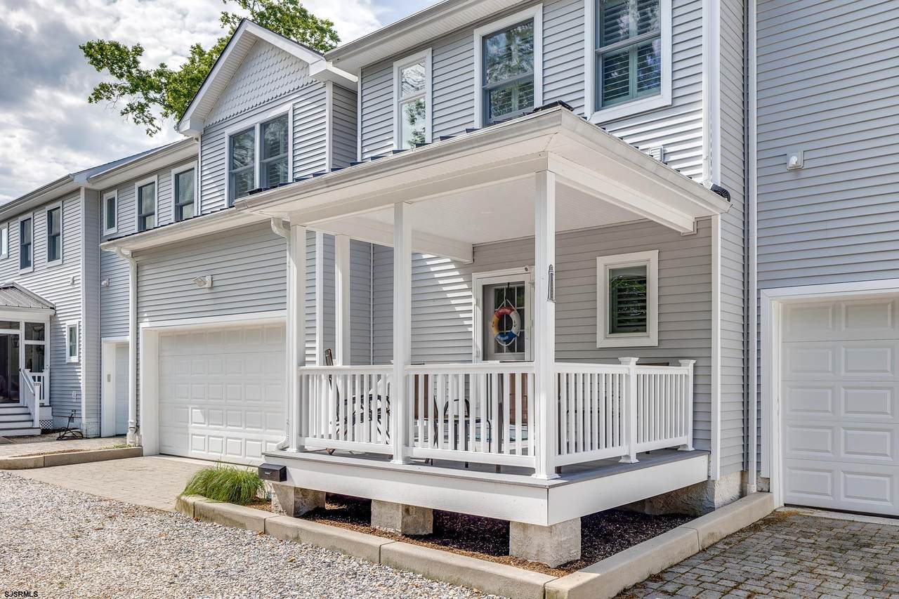 717 Broadway - Photo 1