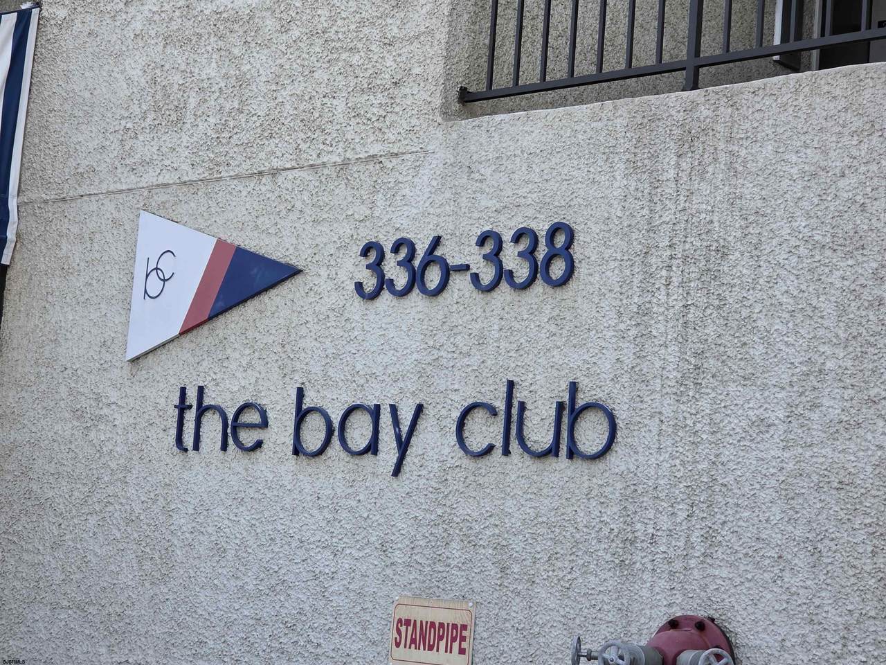 https://bt-photos.global.ssl.fastly.net/sjersey/1280_boomver_1_608643-2.jpg
