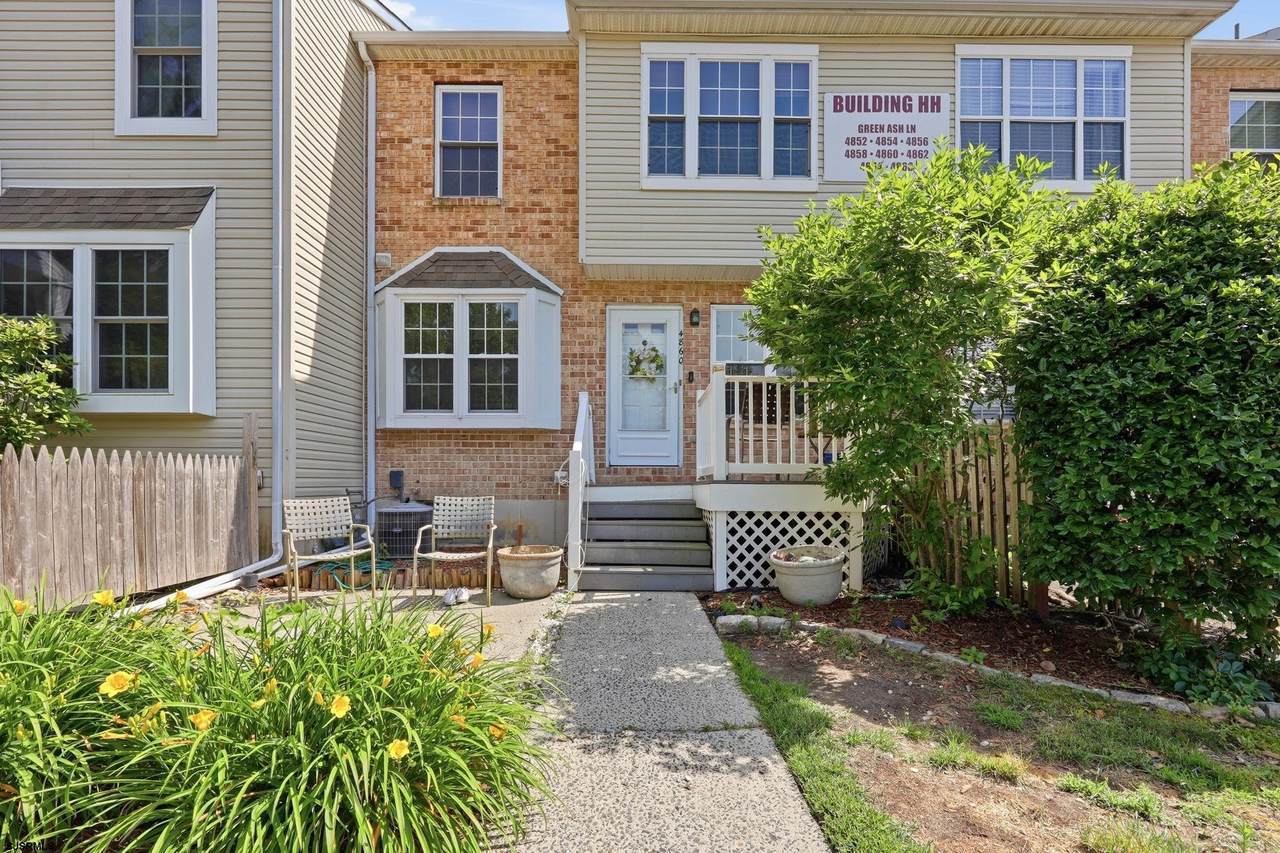 4860 Green Ash - Photo 1