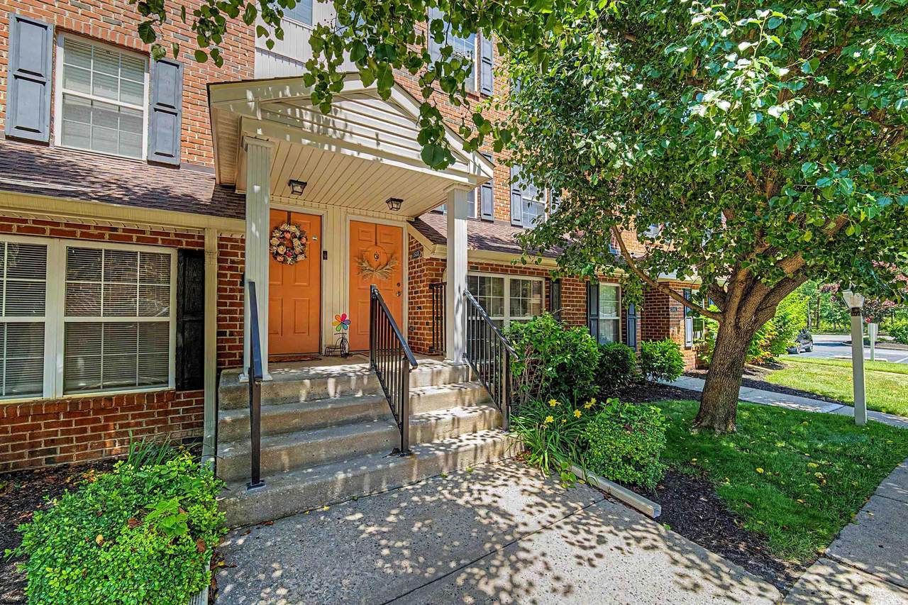 1553 Benjamin Franklin Court - Photo 1