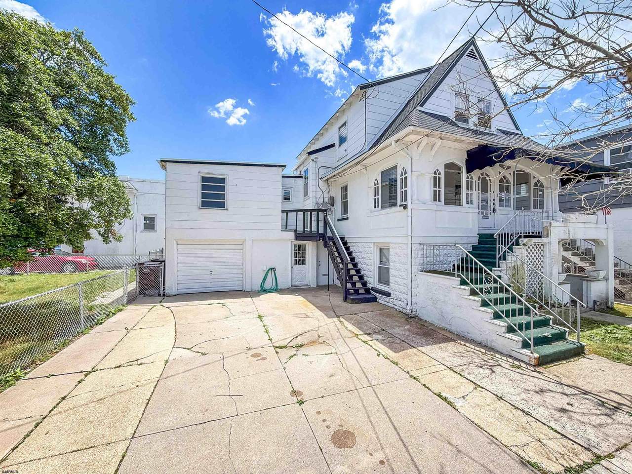 5808 Monmouth - Photo 1