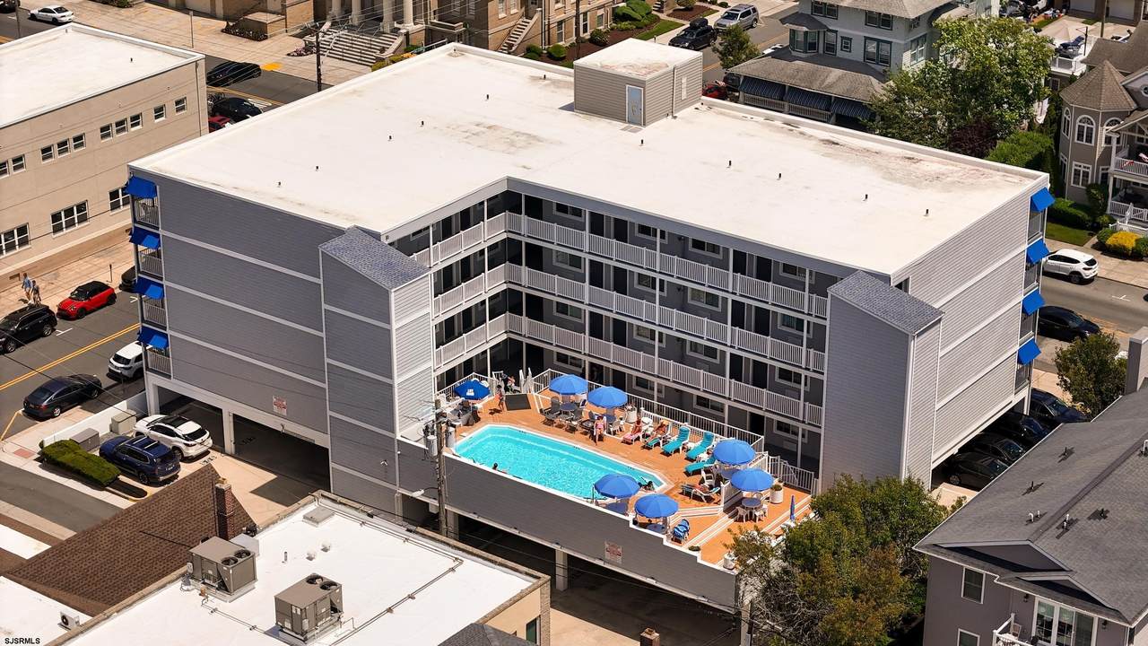1008 Wesley, Unit 411 - Photo 1