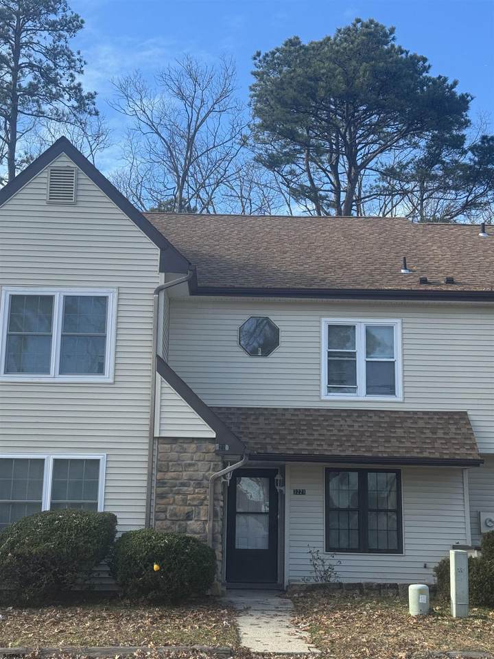 3221 Juniper - Photo 1