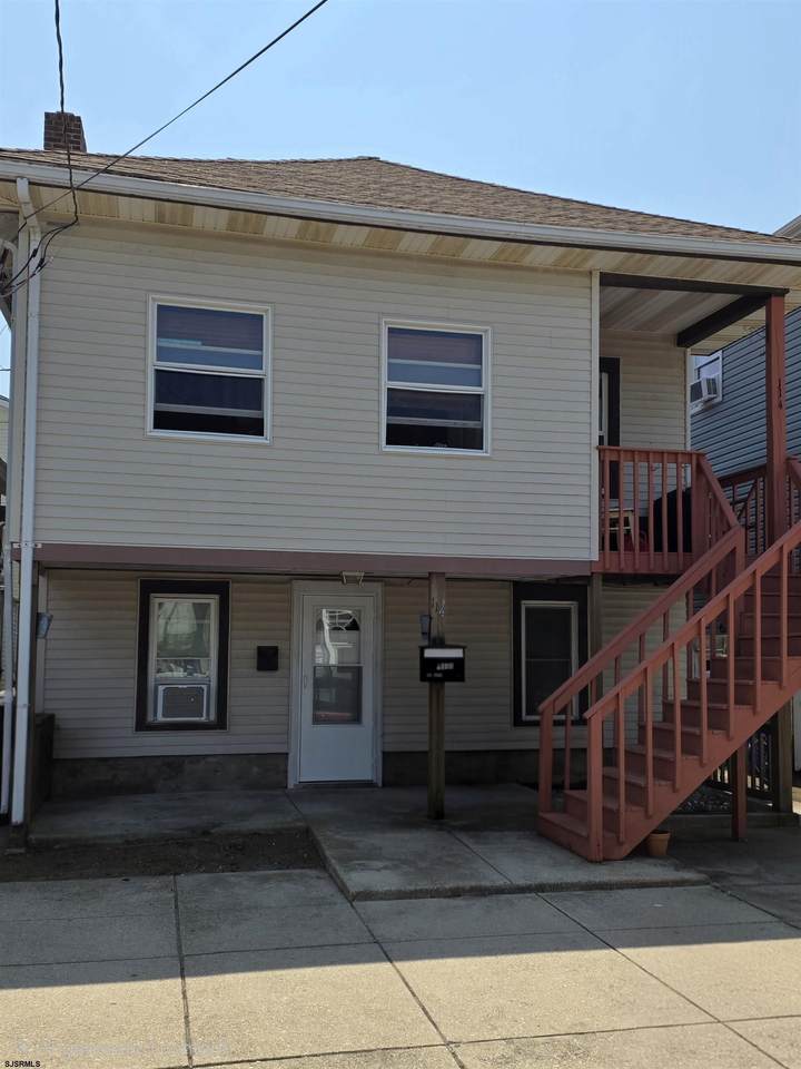 114 Harvard - Photo 1