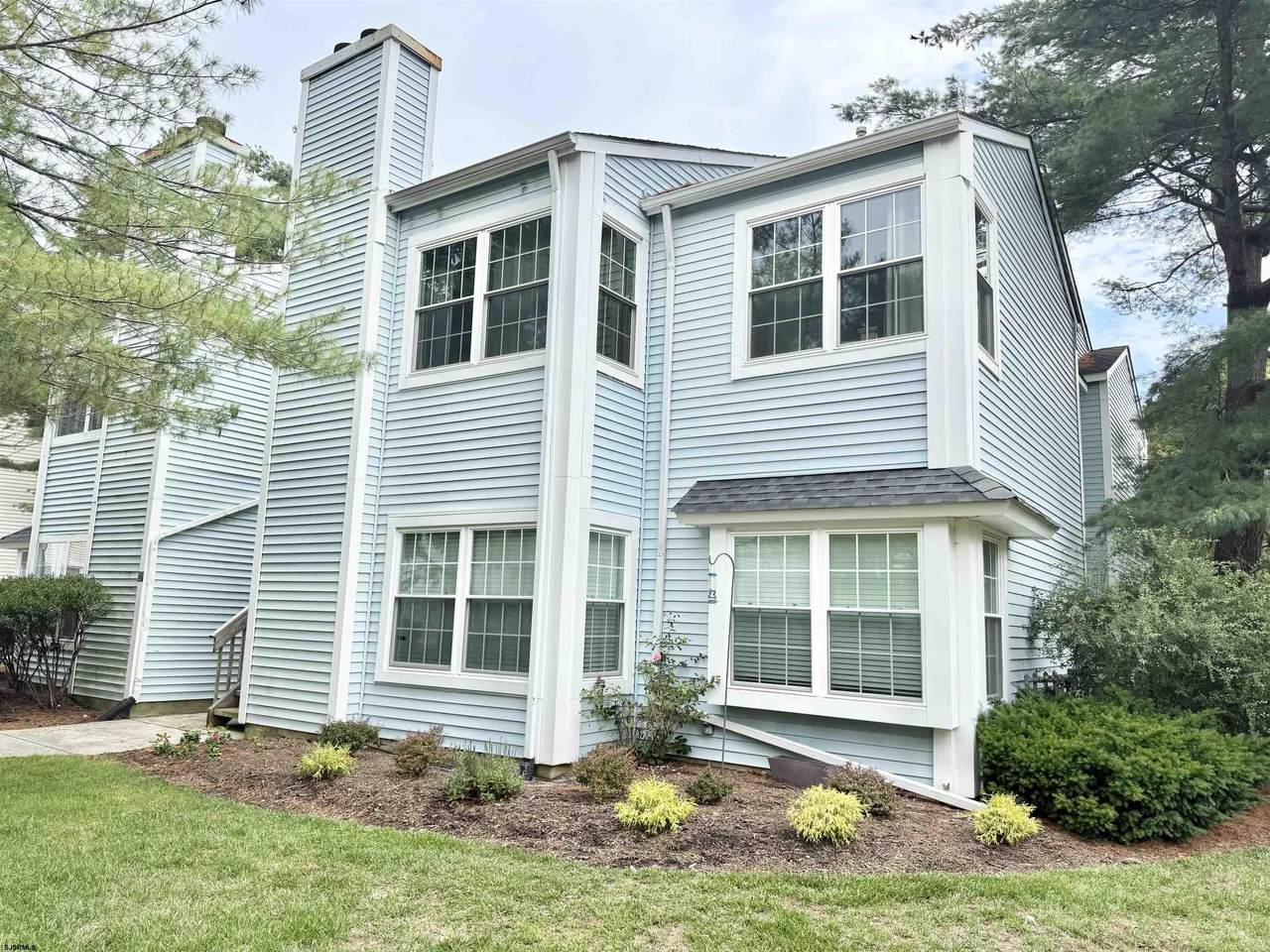 156 Driftwood Ct - Photo 1