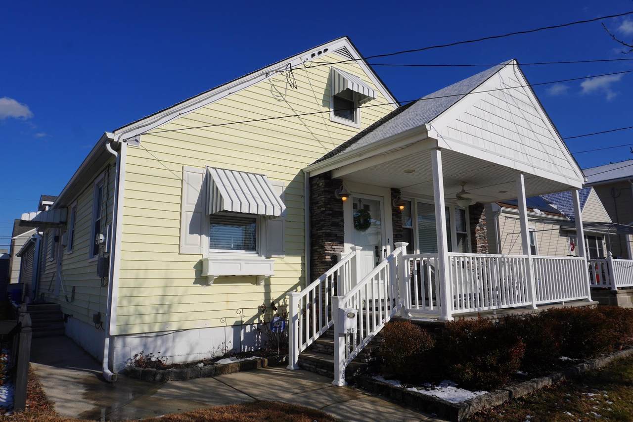 205 Essex - Photo 1