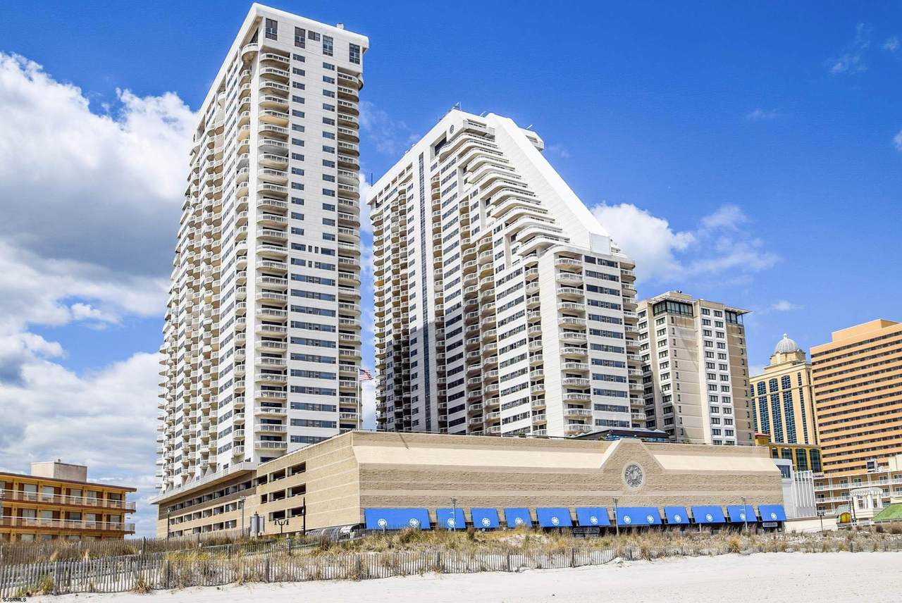 3101 Boardwalk - Photo 1