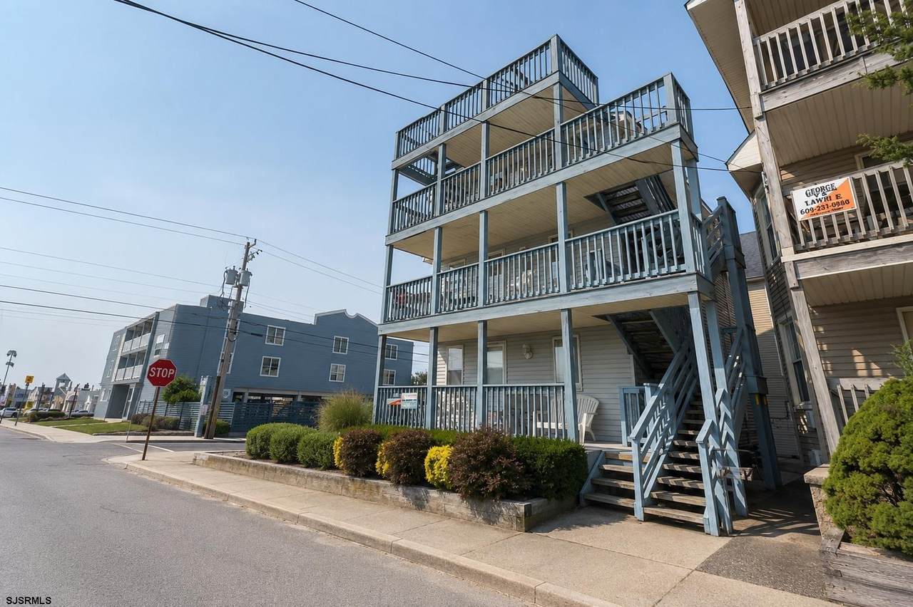 612 14th - Photo 1
