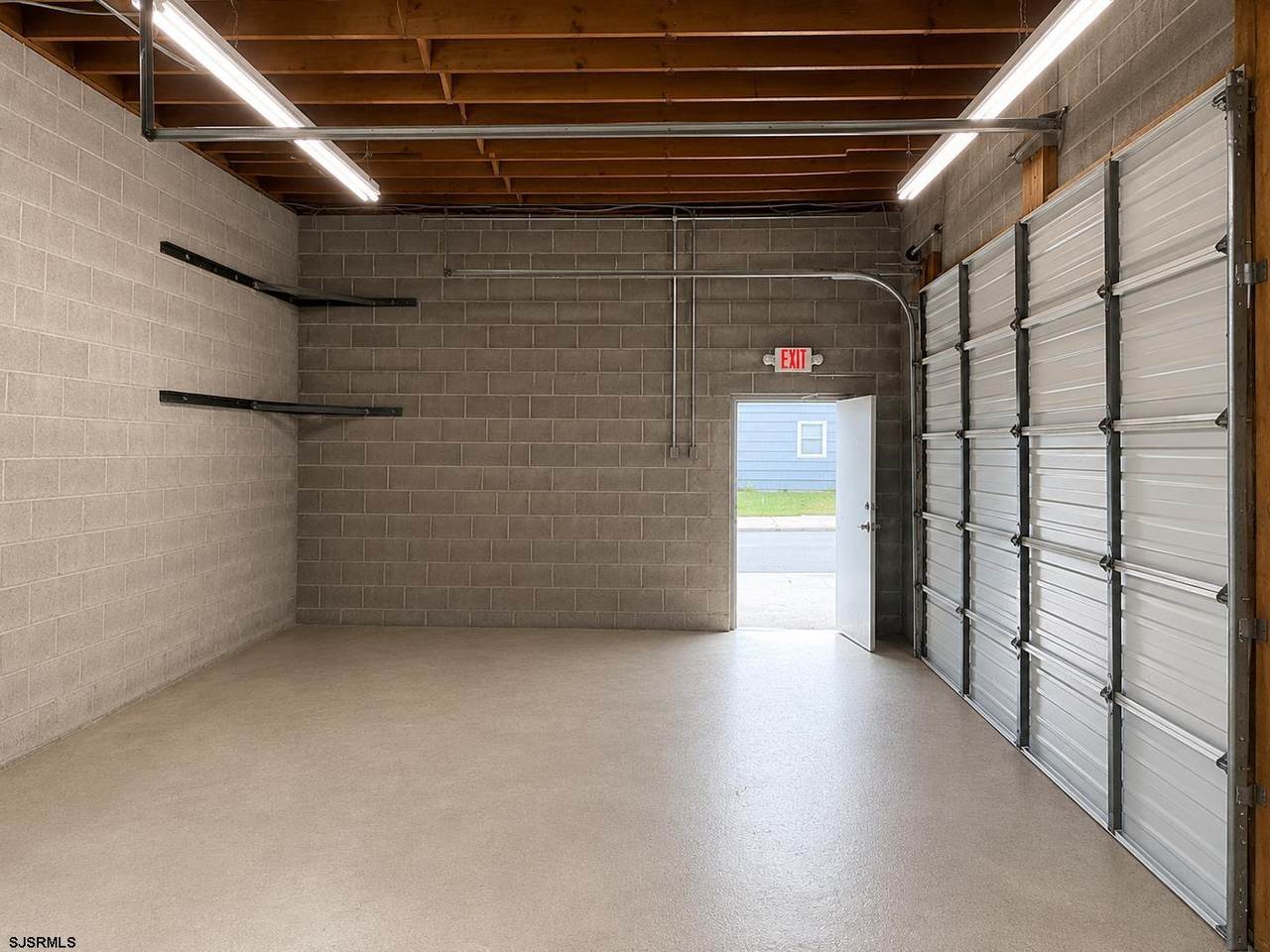 604 New Rd - Photo 1