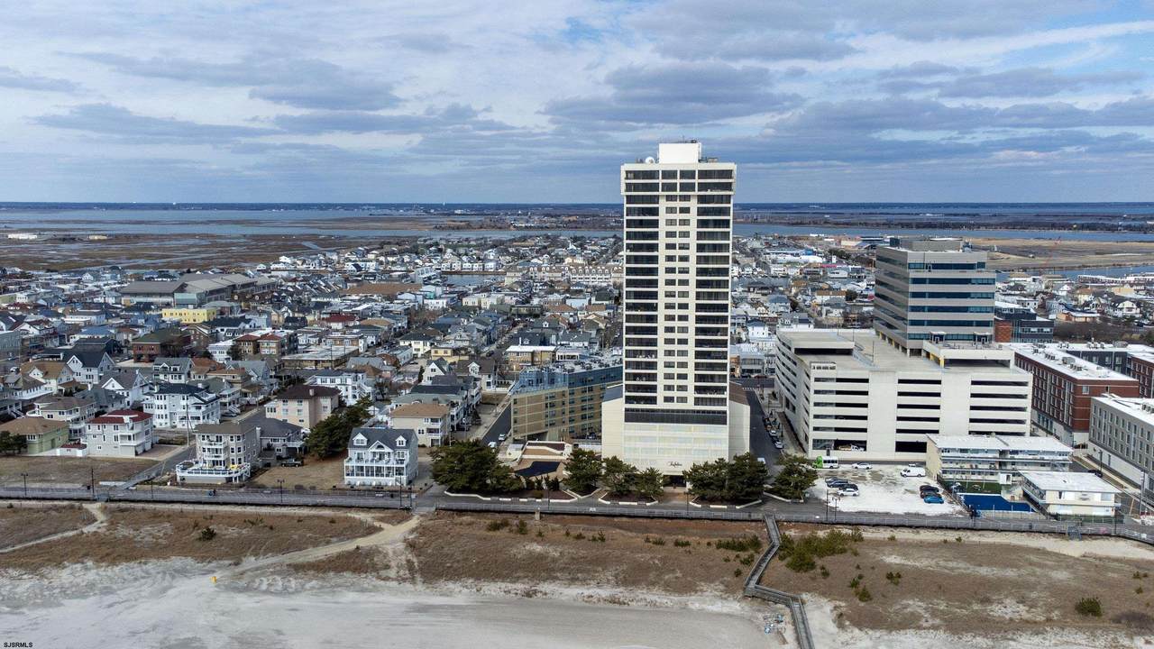 3851 Boardwalk - Photo 1