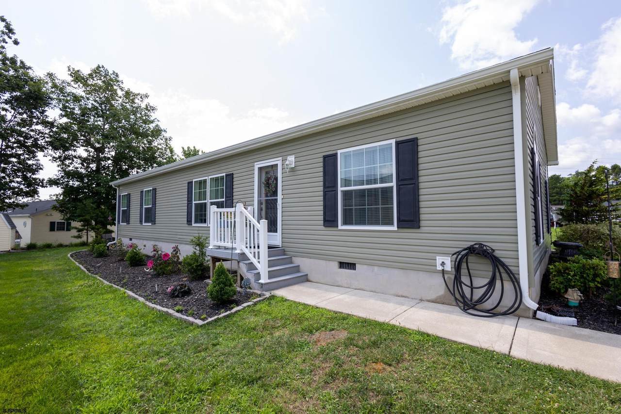 35 Pinetree - Photo 1