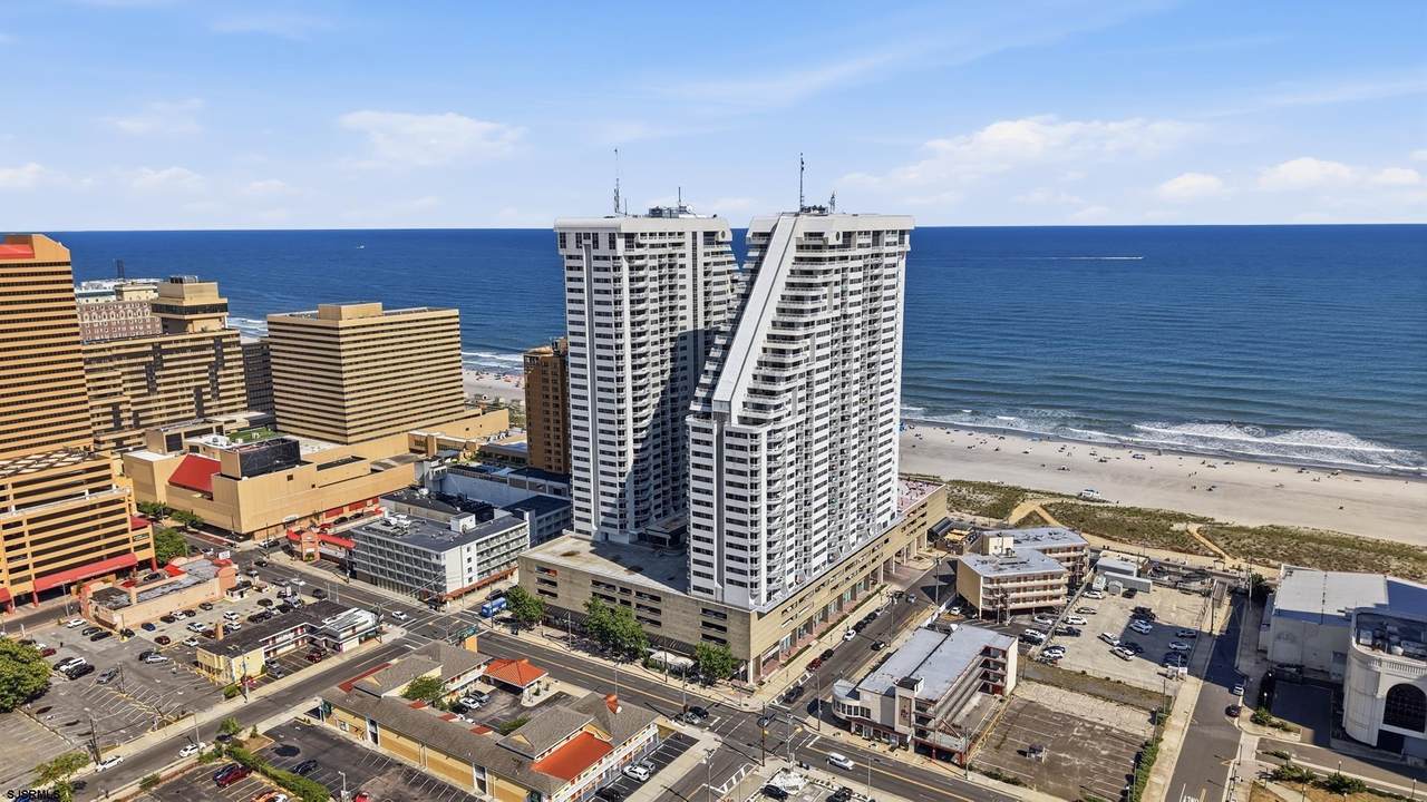 3101 Boardwalk - Photo 1