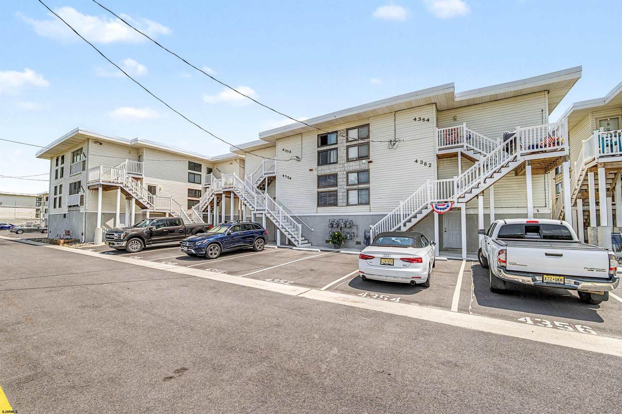 4354 West - Photo 1