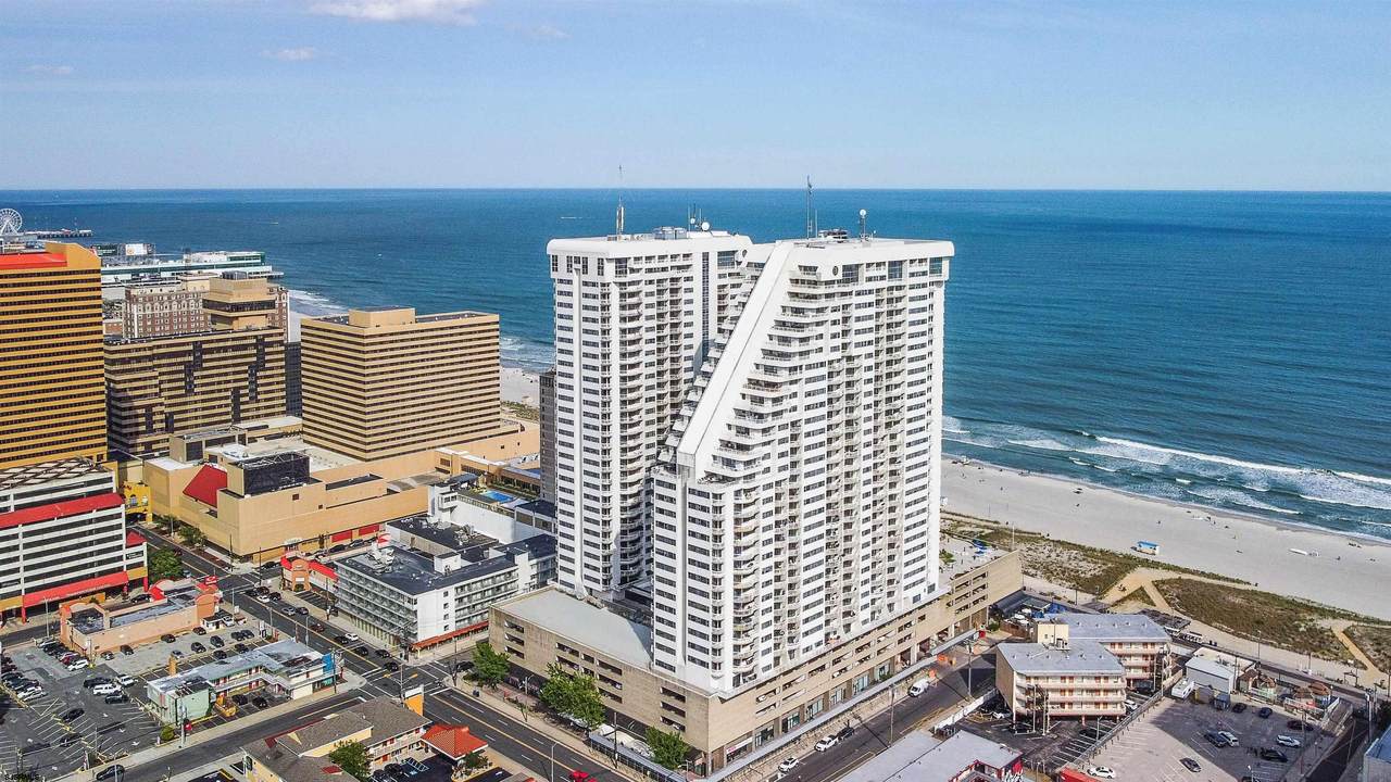 3101 Boardwalk - Photo 1