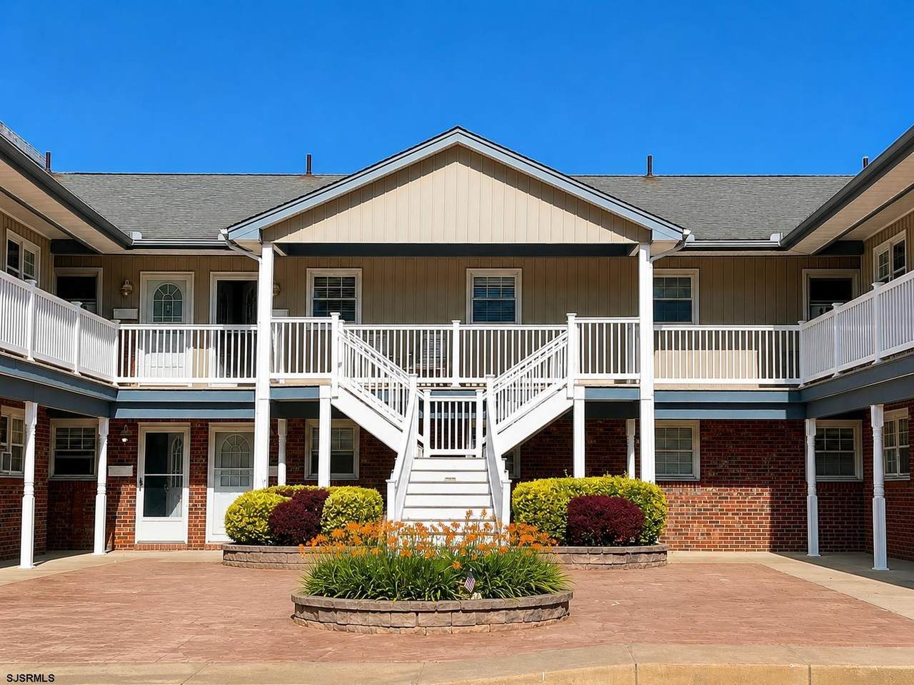 1013 Brigantine - Photo 1