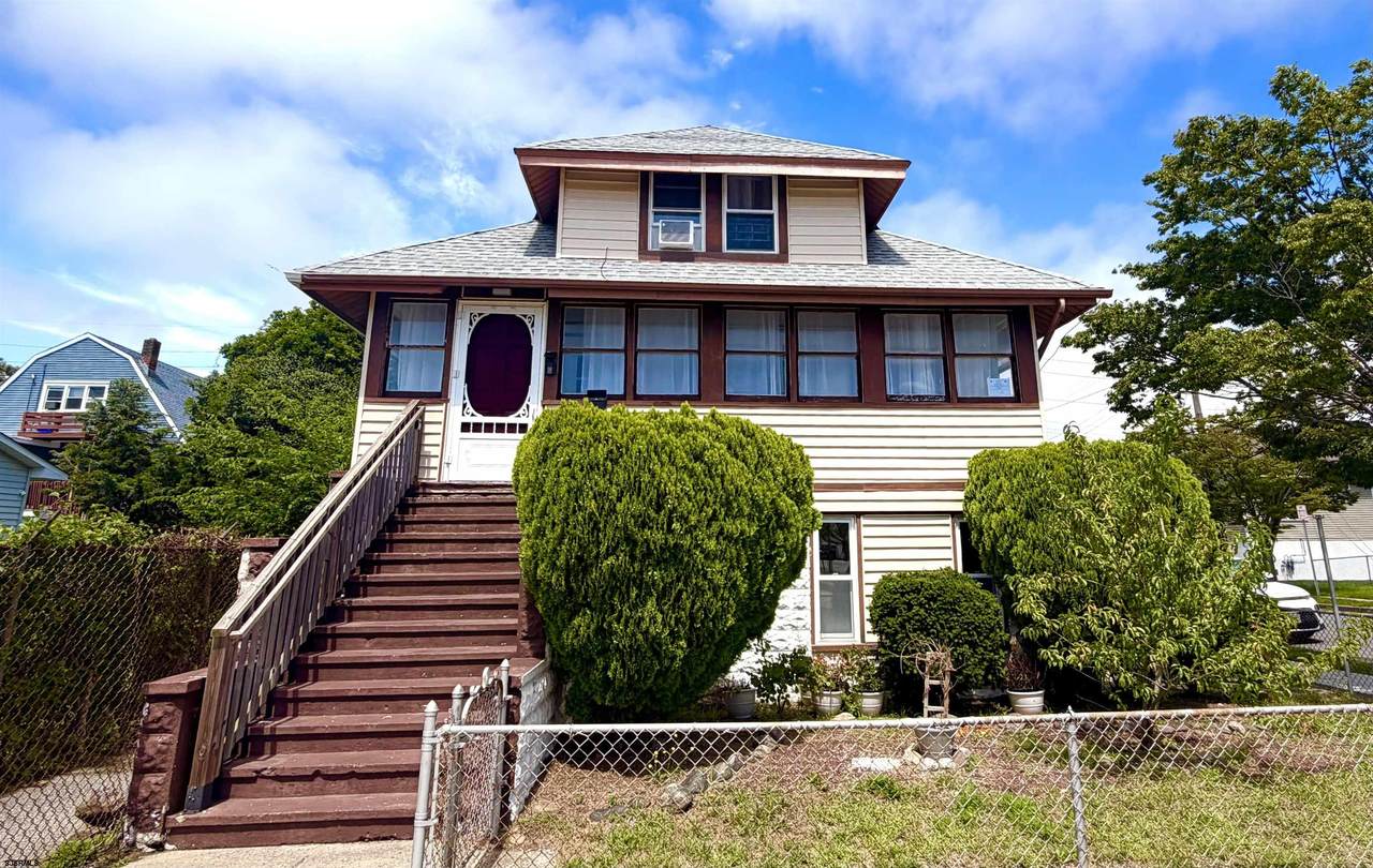 1501 Beach - Photo 1