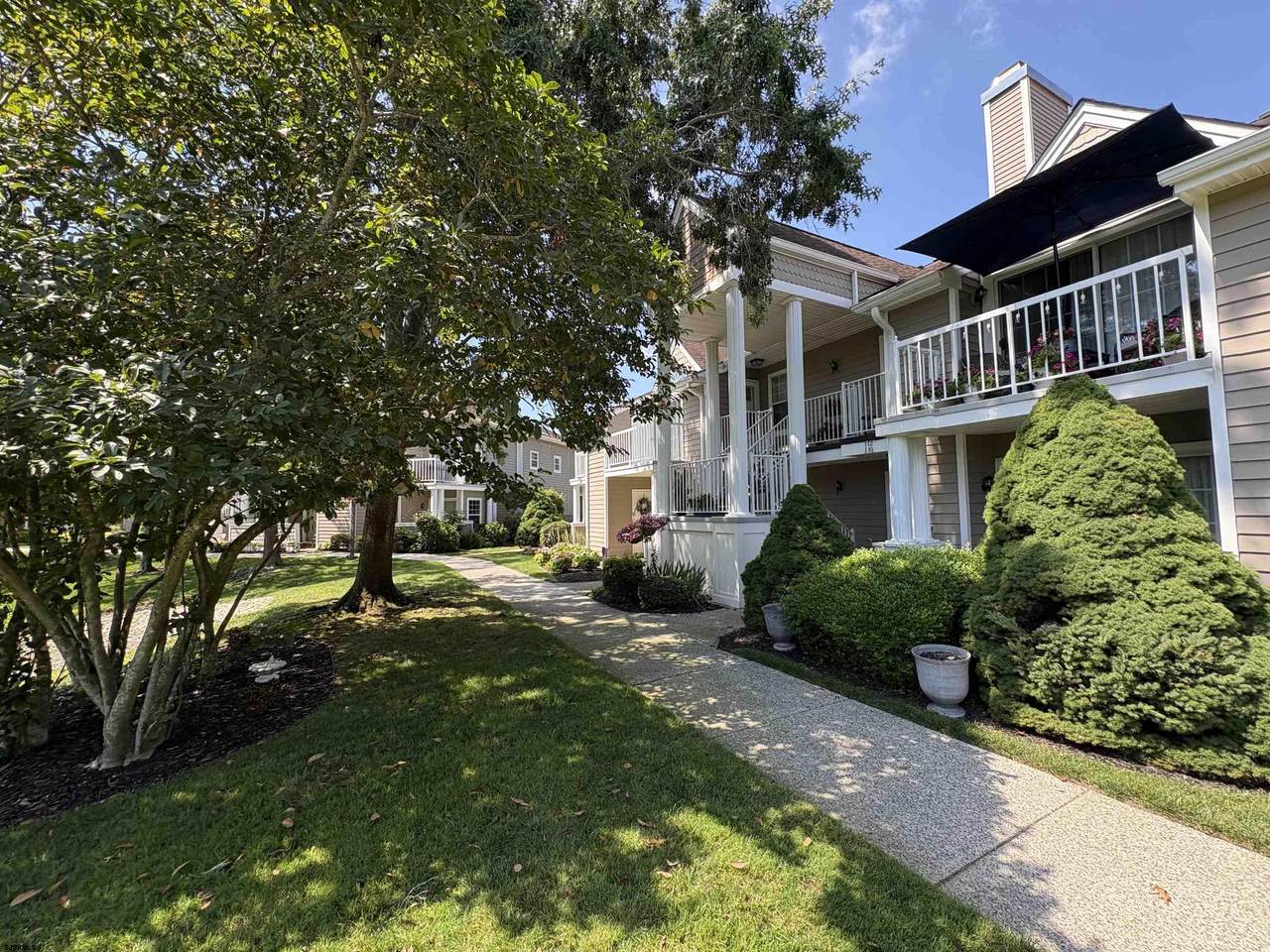 550 Central - Photo 1