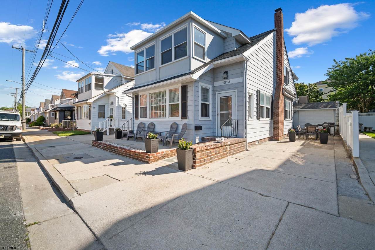 101 Granville - Photo 1