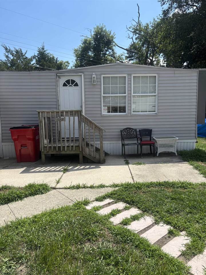 2528 Tilton Rd. Trlr #605 - Photo 1