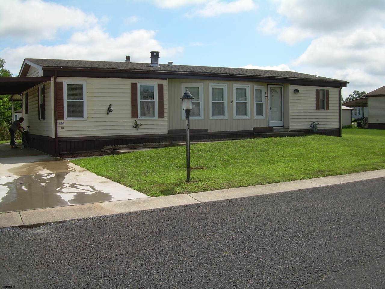 485 Pilgram Way - Photo 1