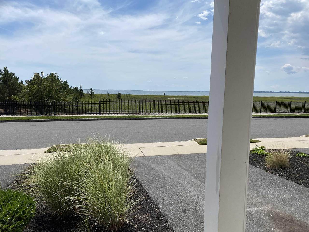 https://bt-photos.global.ssl.fastly.net/sjersey/1280_boomver_1_611170-2.jpg