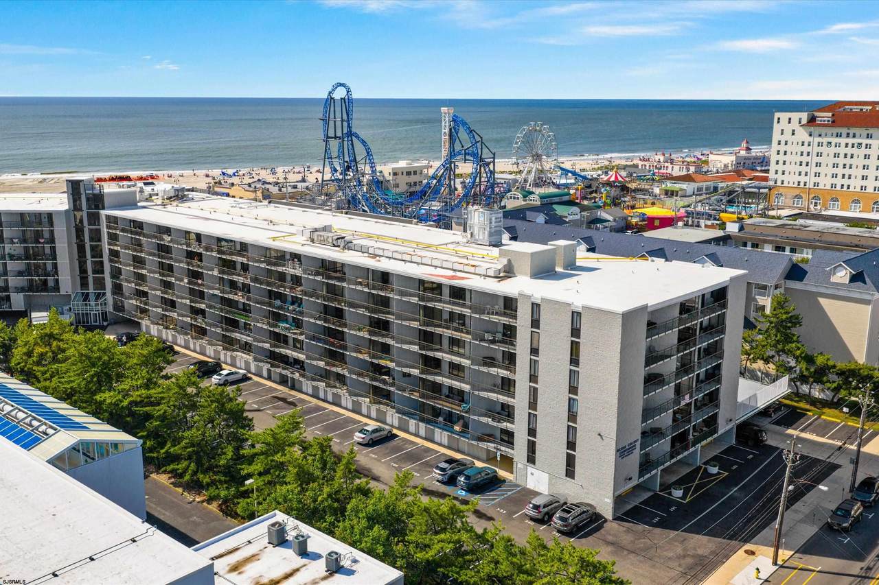 935 Ocean Ave - Photo 1