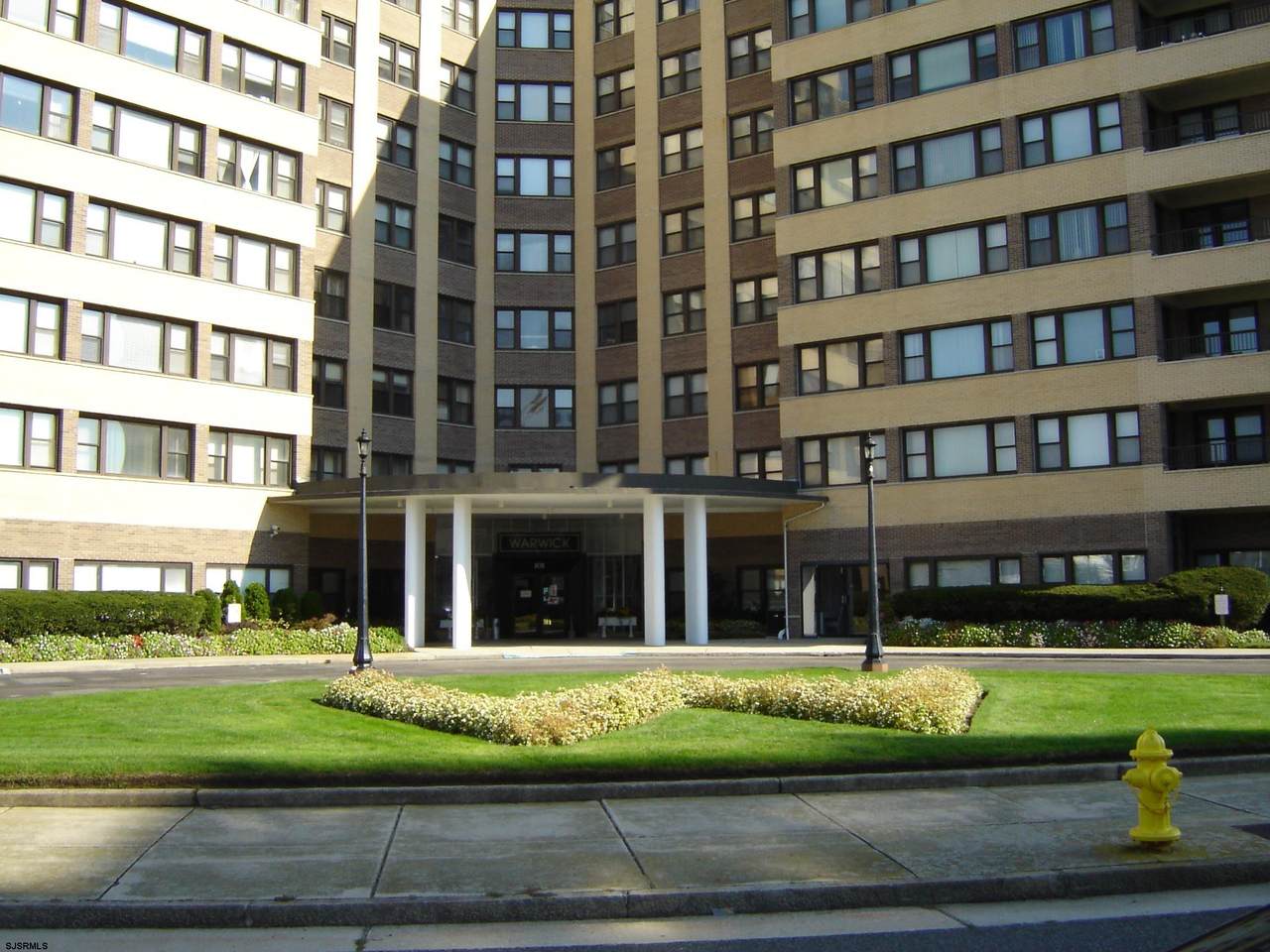 101 Raleigh - Photo 1