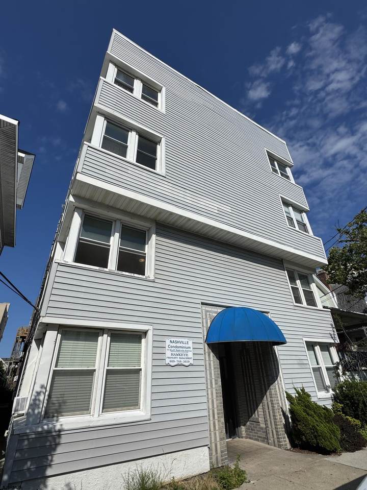 11 Nashville B2 - Photo 1