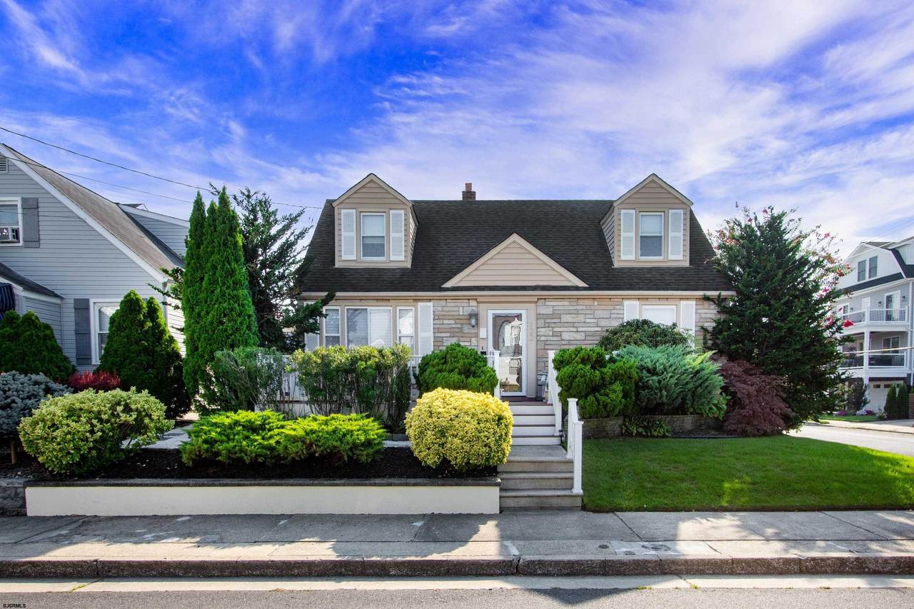 122 Barclay Ave - Photo 1