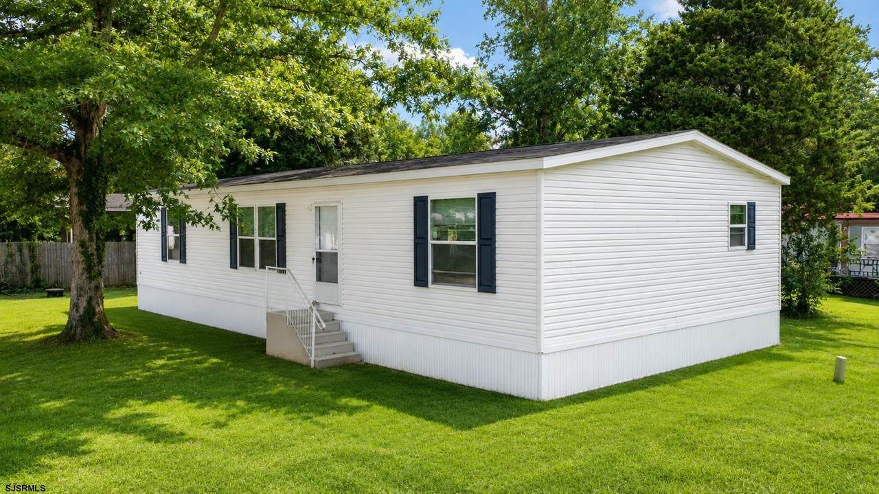15 Briarwood - Photo 1