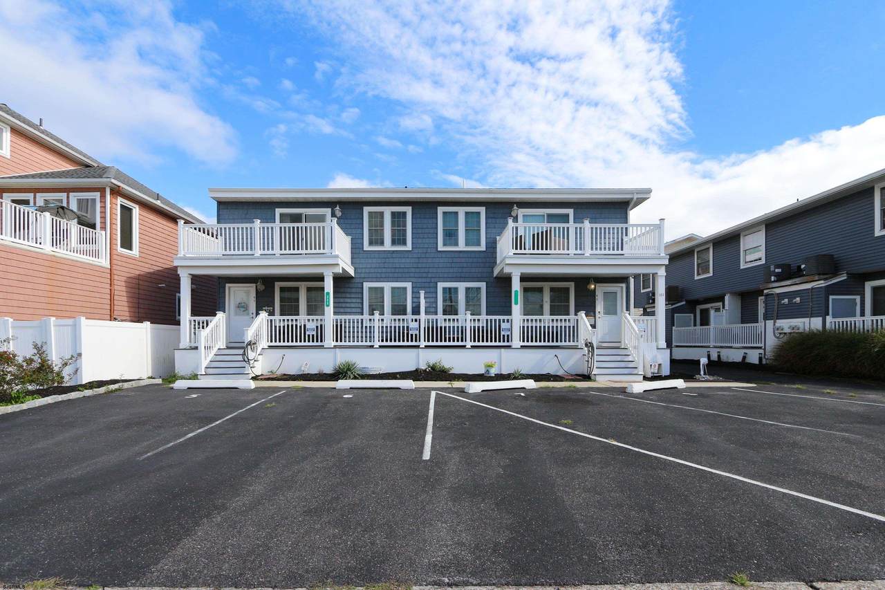 223 10th - Photo 1