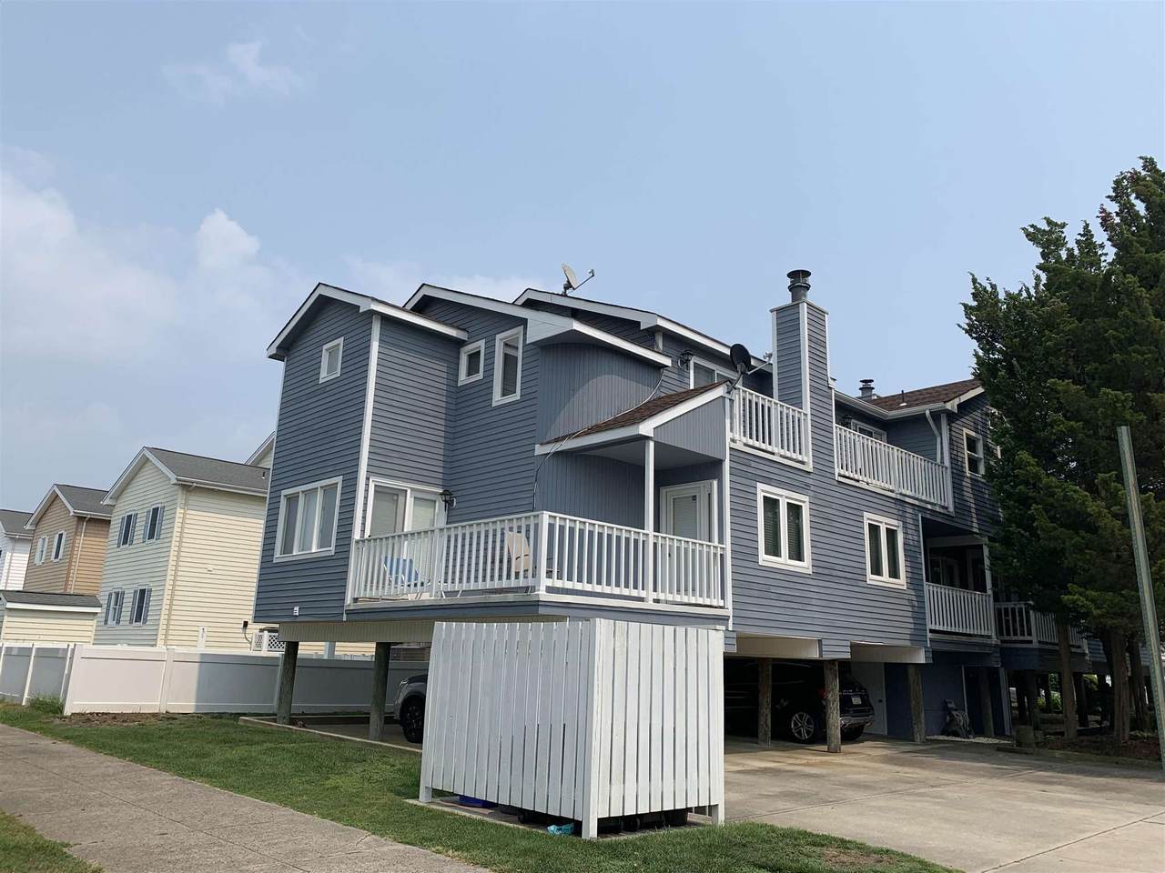 9417 Winchester - Photo 1