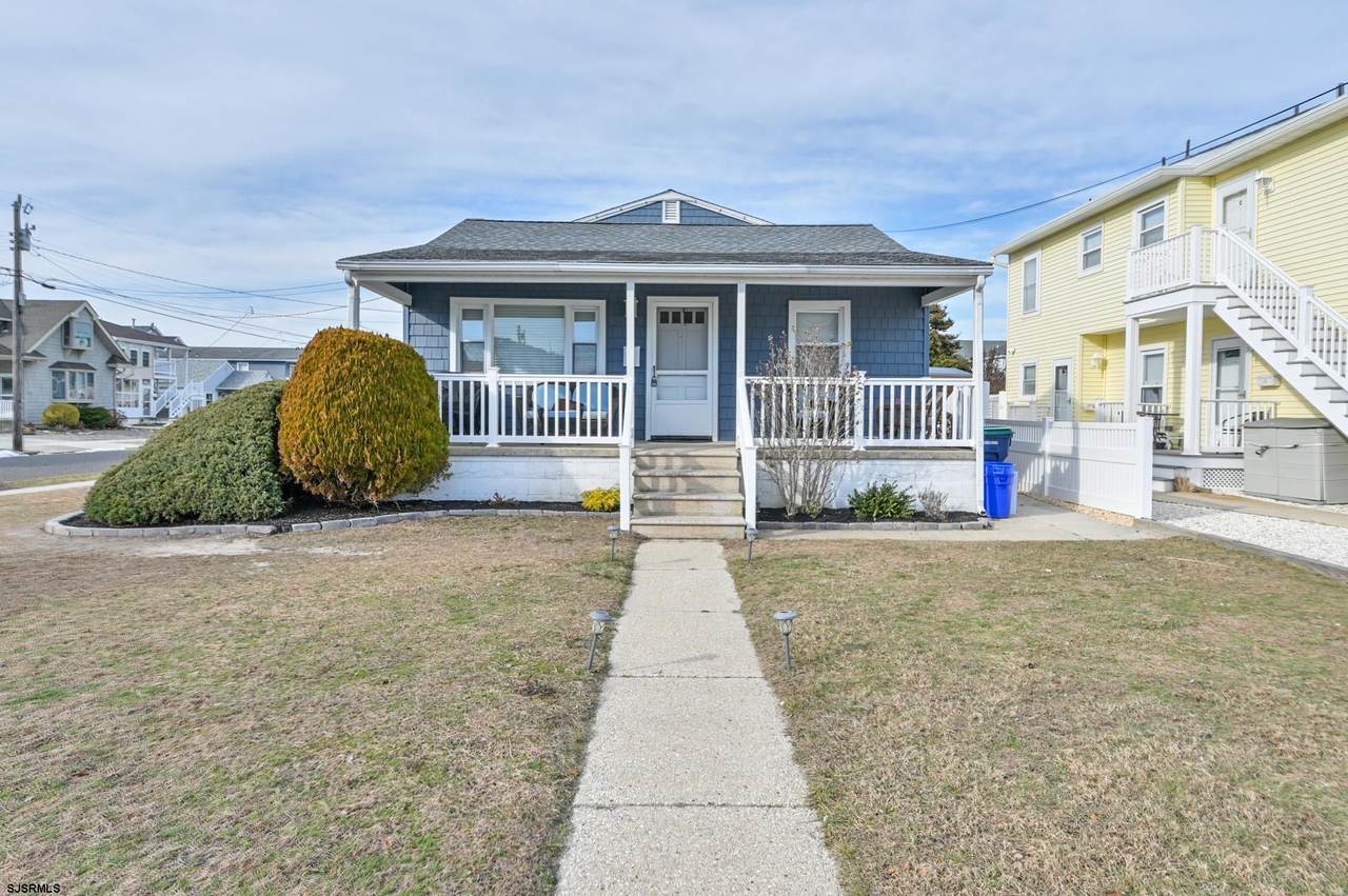 307 Beach Ave W - Photo 1