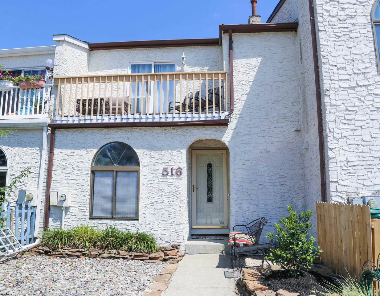 516 Lagoon - Photo 1