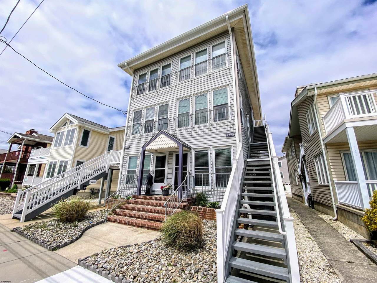 3436 Central Ave - Photo 1