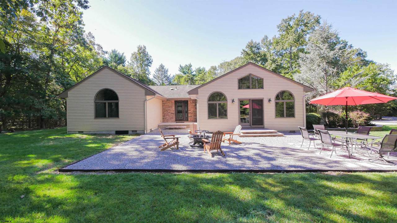692 Park - Photo 1