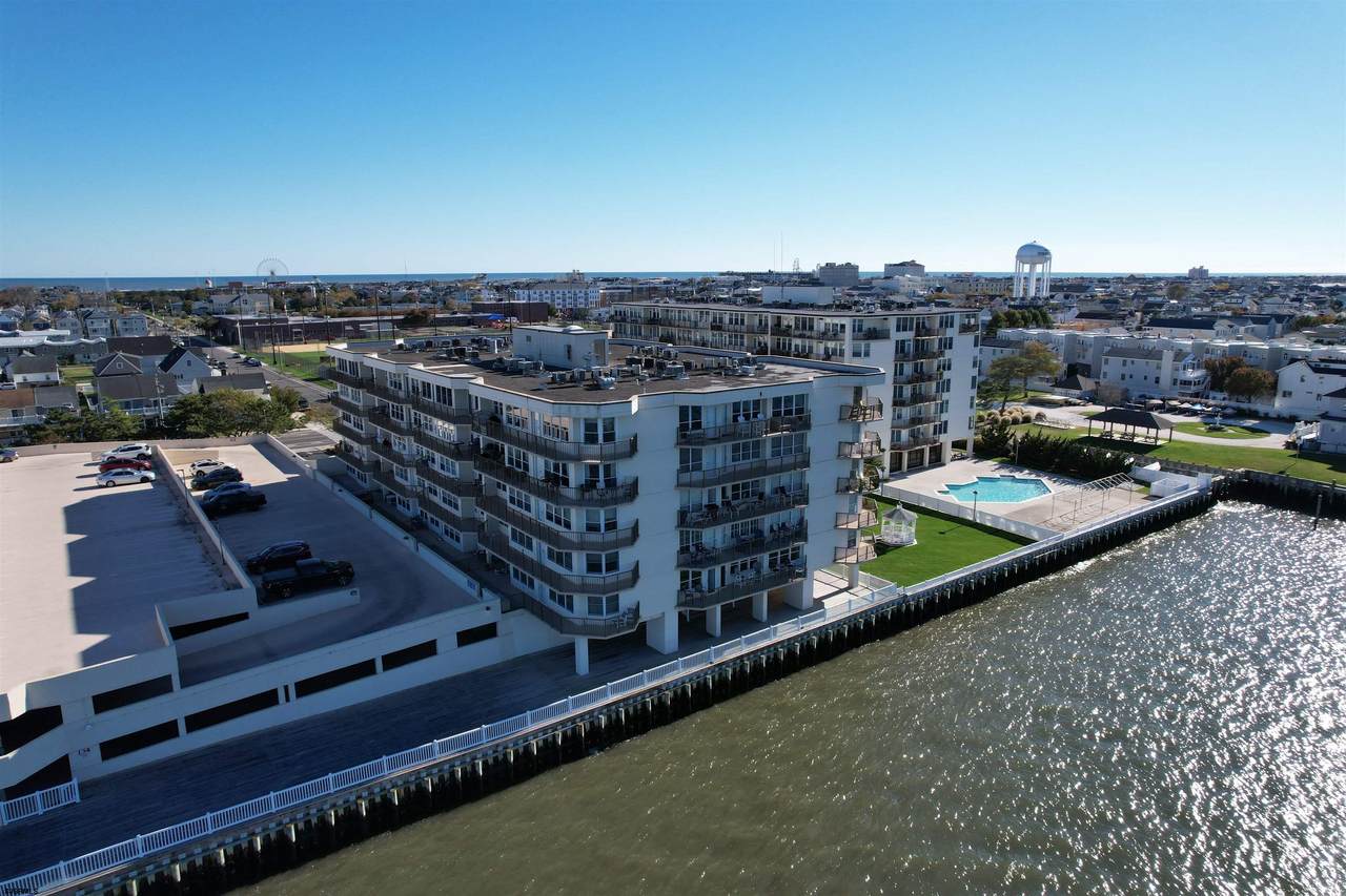 500 Bay Ave - Photo 1