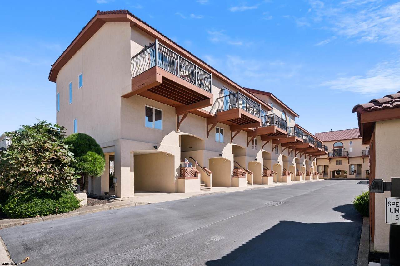 400 Raleigh - Photo 1