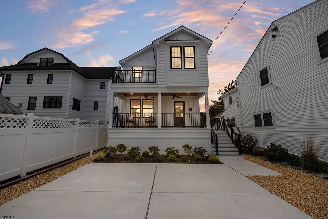 202 Fredericksburg - Photo 1