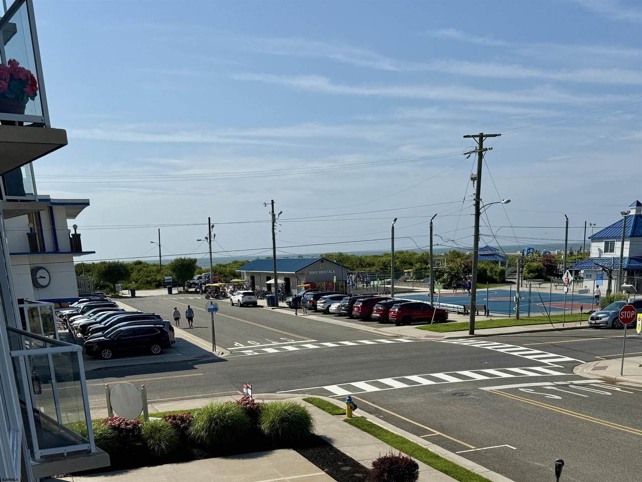https://bt-photos.global.ssl.fastly.net/sjersey/1280_boomver_1_597529-2.jpg