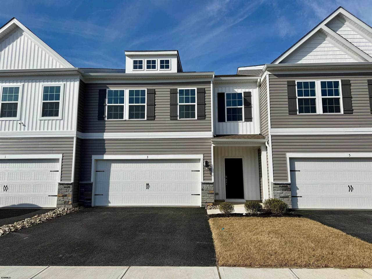 3 Dalton Way - Photo 1