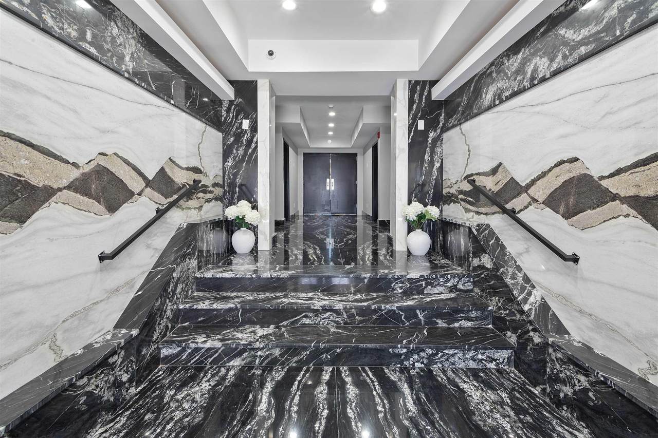 5311 Atlantic - Photo 1