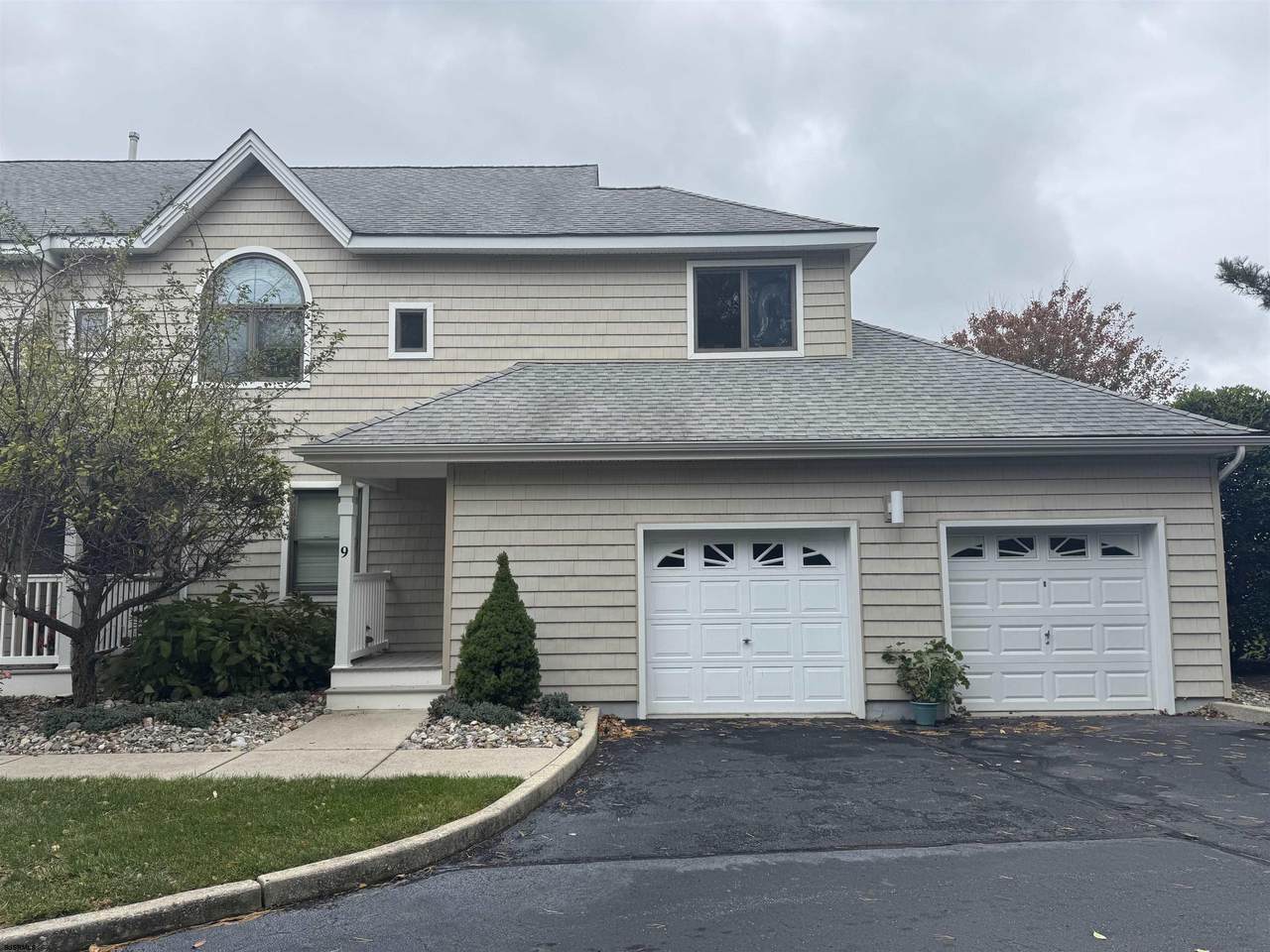 9 Catalina - Photo 1