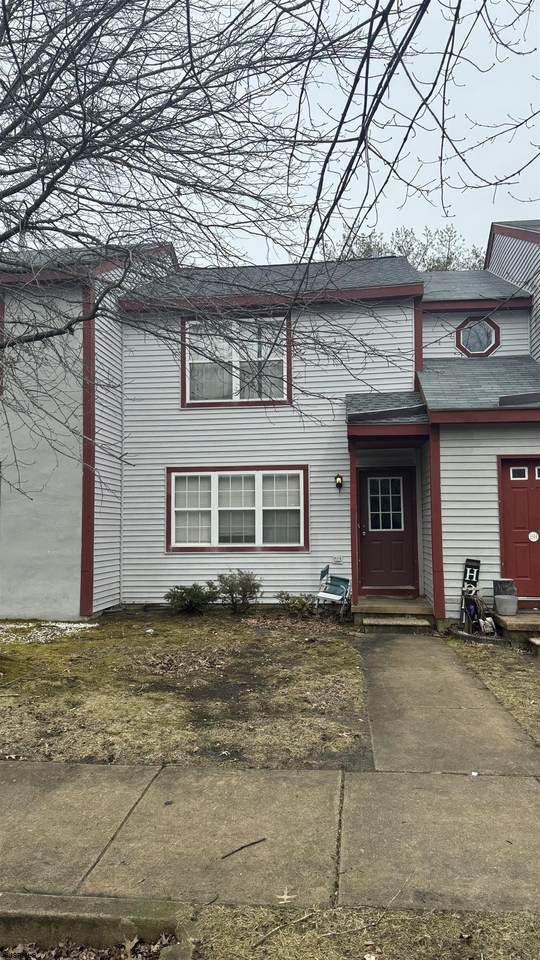 19 Oyster Bay - Photo 1