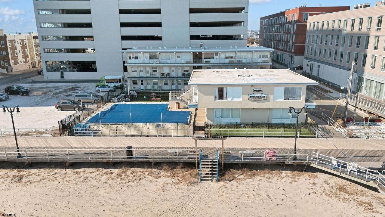 3801 Boardwalk B4 - Photo 1