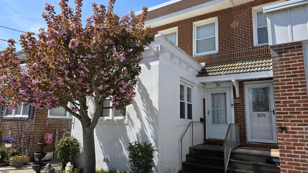 34 Montgomery - Photo 1