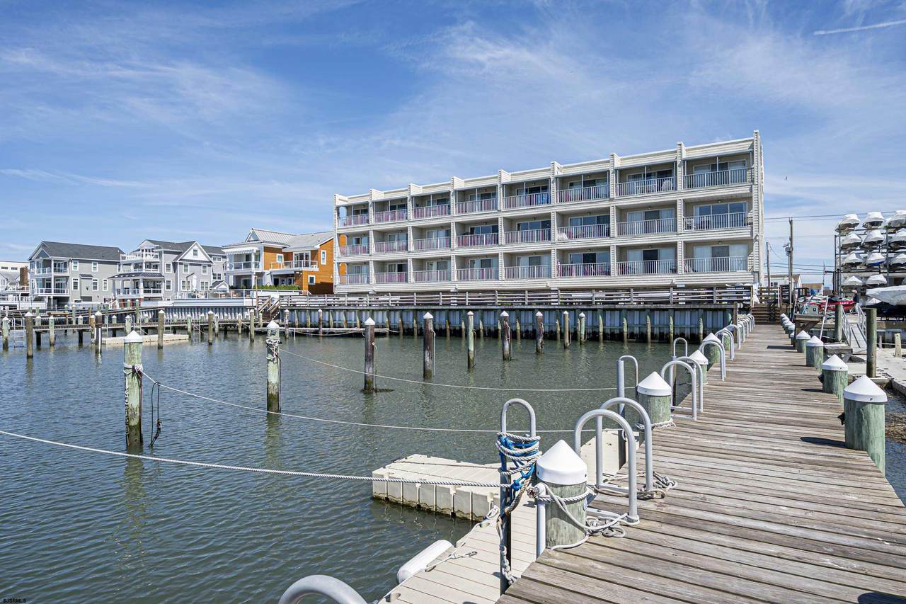 3007 Bayshore - Photo 1